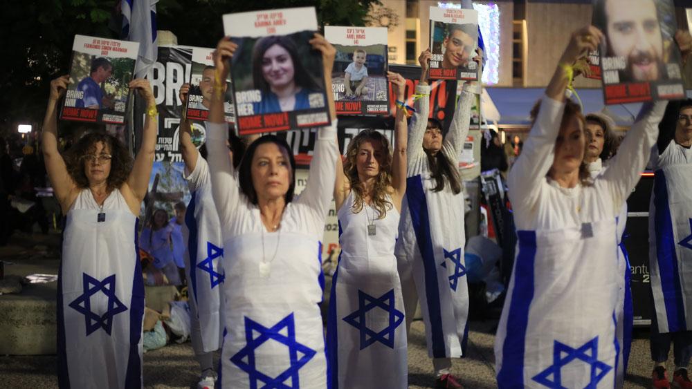 Bild: Demonstration von Aktivist*innen um die Freilassung der israelischen Geiseln zu erwirken