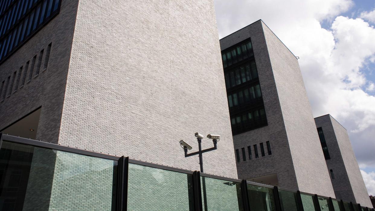 Bild: Außenansicht der Interpol-Zentrale