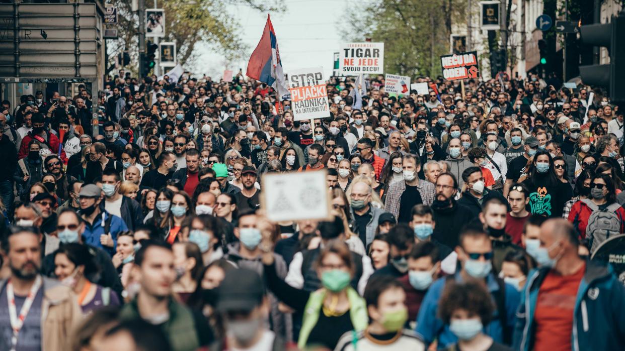 Bild: Eine Demonstration in Belgrad