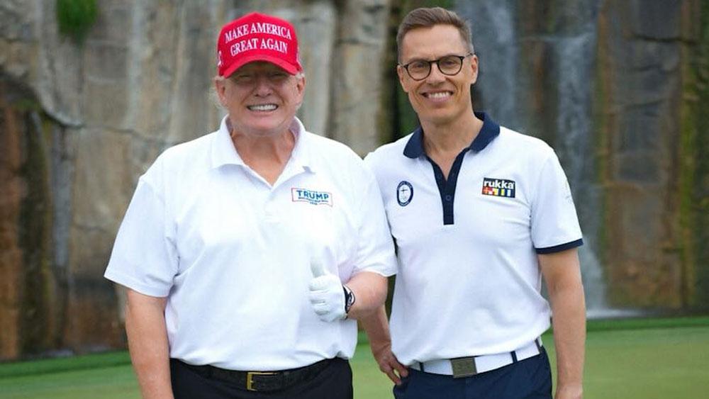 Bild: Donlad Trump und der finnische Premier Alexander Stubb beim Golfen