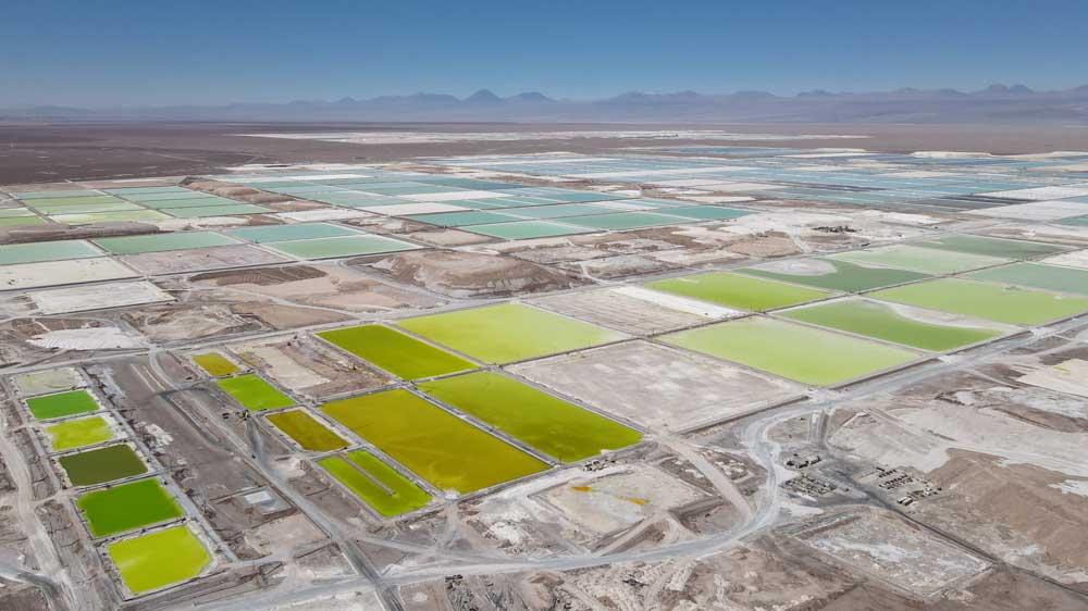 Bild: Lithiumgewinnung im Salar de Atacama in der Atacama-Wüste.