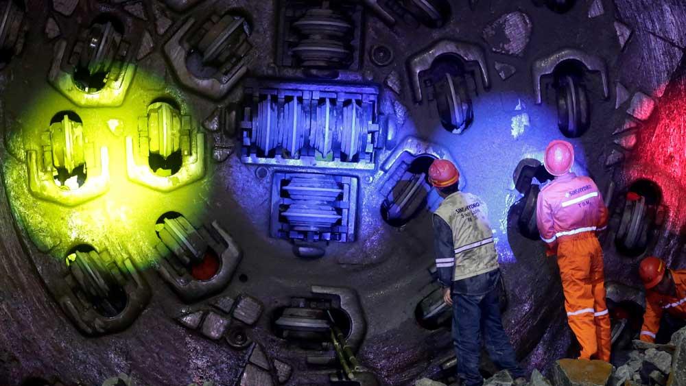 Bild: Arbeiten am Staudamm von Coca Codo Sinclair, die die Firma Sinohydro in Ecuador