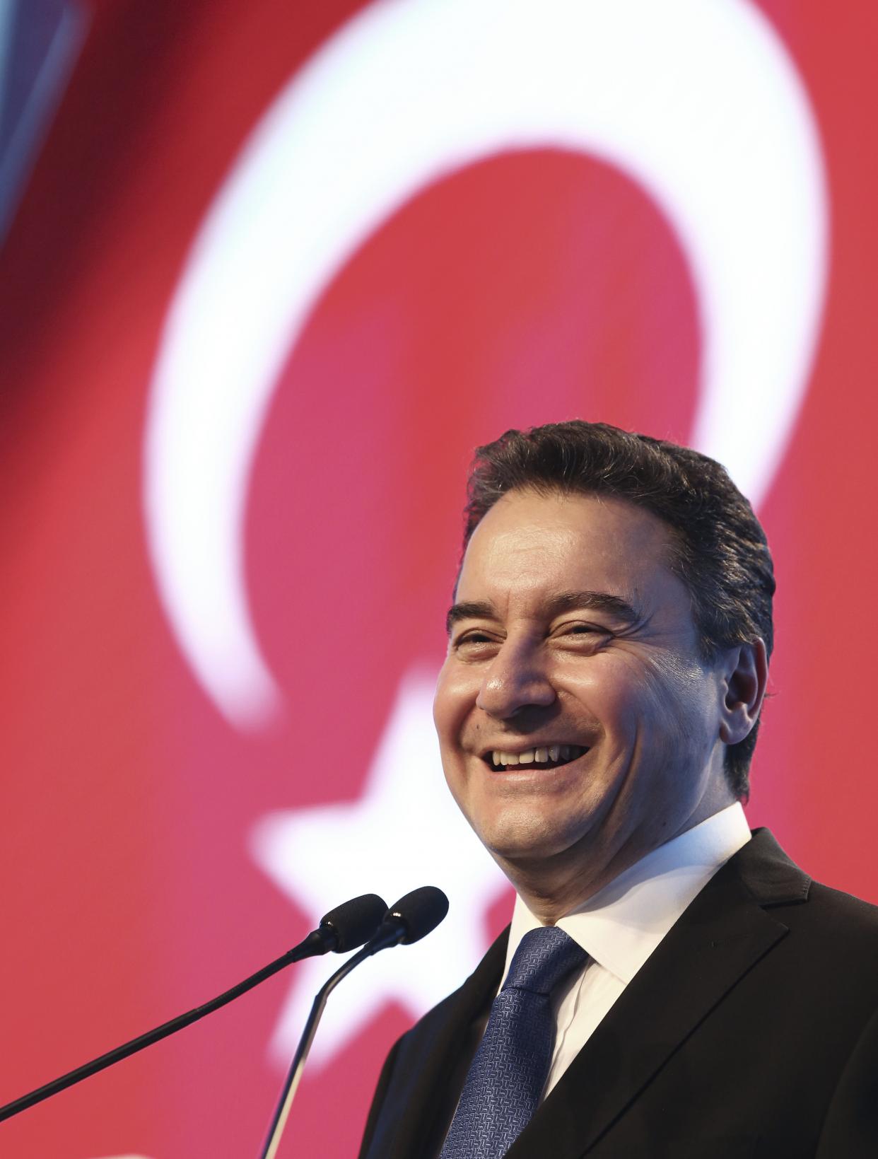 Bild: Porträt Ali Babacan