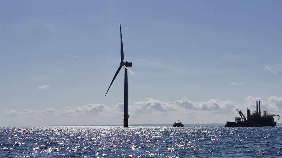 Bild: Windrad in der Nordsee