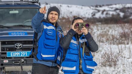 Bild: Zwei Mitglieder der EU-Mission in Georgien